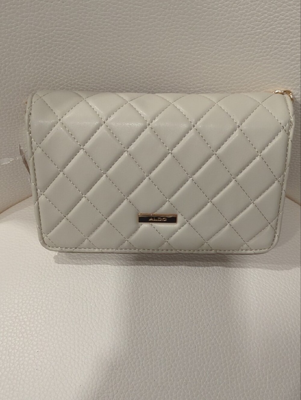 Aldo White Quilted Mini Chain Shoulder Bag with Gold Hardware - Picture 3 of 8